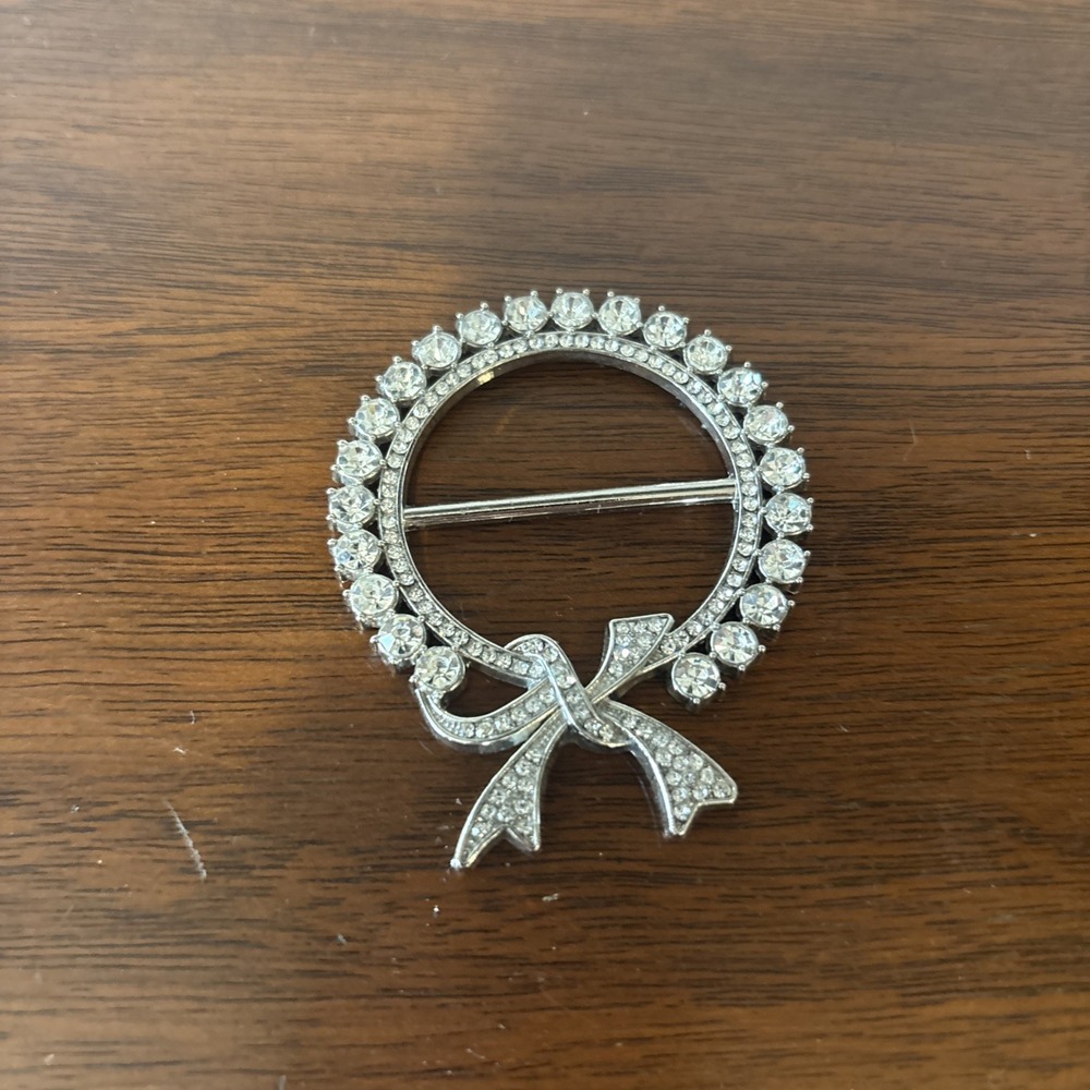 Scarf Tie Buckle Ring for Women Metal‎ Party T Shirt Pearl Rhinestone Clips
